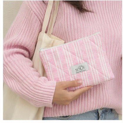 Berry Flat Pouch - SearchPify - Berry Flat Pouch